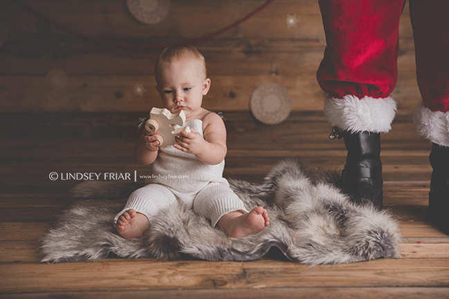 Santa Pictures - Pensacola FL - Lindsey Friar Photography 2015 Santa Pictures - Pensacola FL - Lindsey Friar Photography 2015