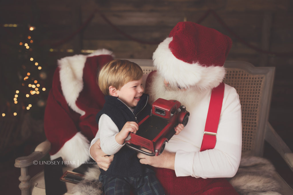 Santa Mini Sessions - Pensacola, FL 005 Lindsey Friar Photography 2018 4 1024x683