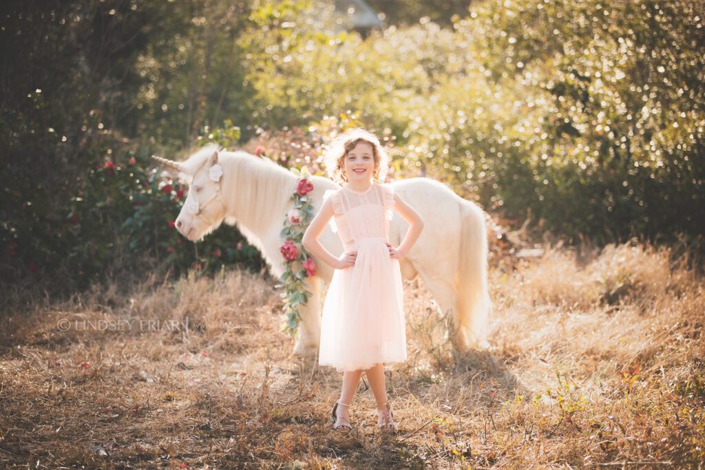 Unicorn Mini Session - Pensacola, FL Photographer 041 Lindsey Friar Photography 2021 1024x683
