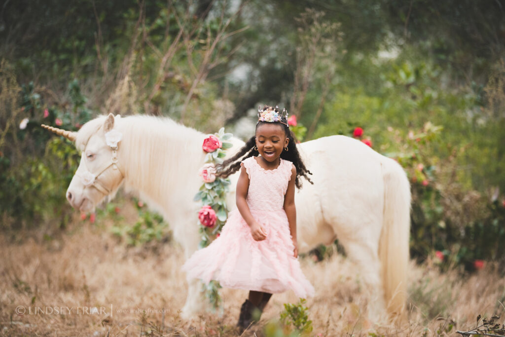 Unicorn Mini Session - Pensacola, FL Photographer 046 Lindsey Friar Photgraphy 2020 1 1024x683