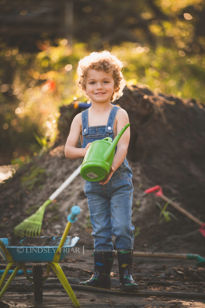 Tractor Mini Sessions for boys and girls - Gulf Breeze, FL Photographer 011 Lindsey Friar Photography 2021 683x1024