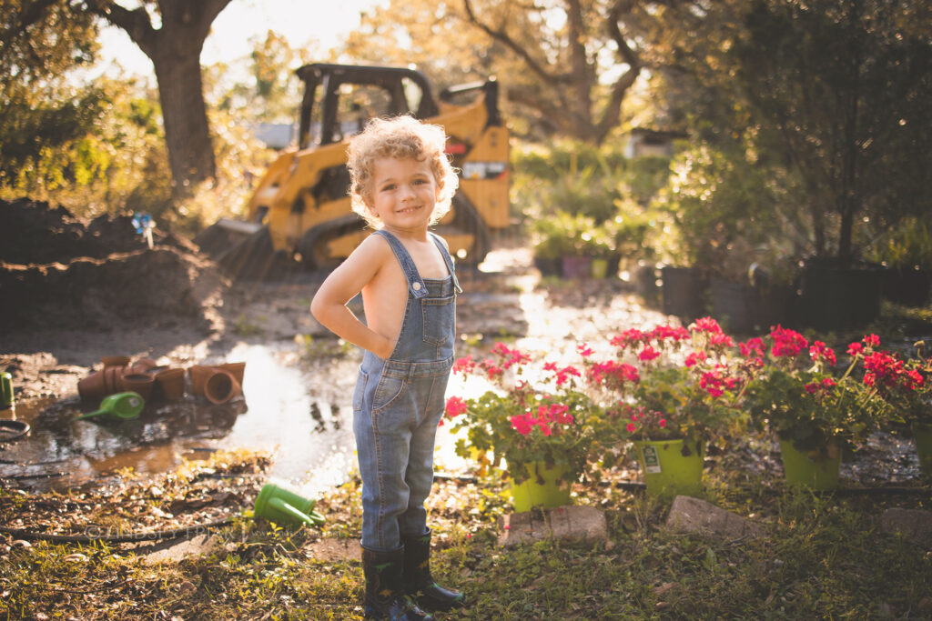 Tractor Mini Sessions for boys and girls - Gulf Breeze, FL Photographer 024 Lindsey Friar Photography 2021 1024x683