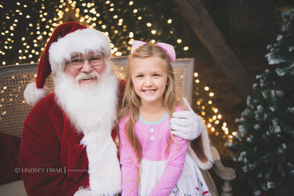 Pensacola Santa Photos 096 Lindsey Friar Photgraphy 2022 1024x683