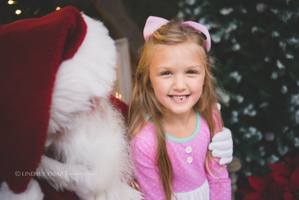 Pensacola Santa Photos 098 Lindsey Friar Photgraphy 2022 1024x683