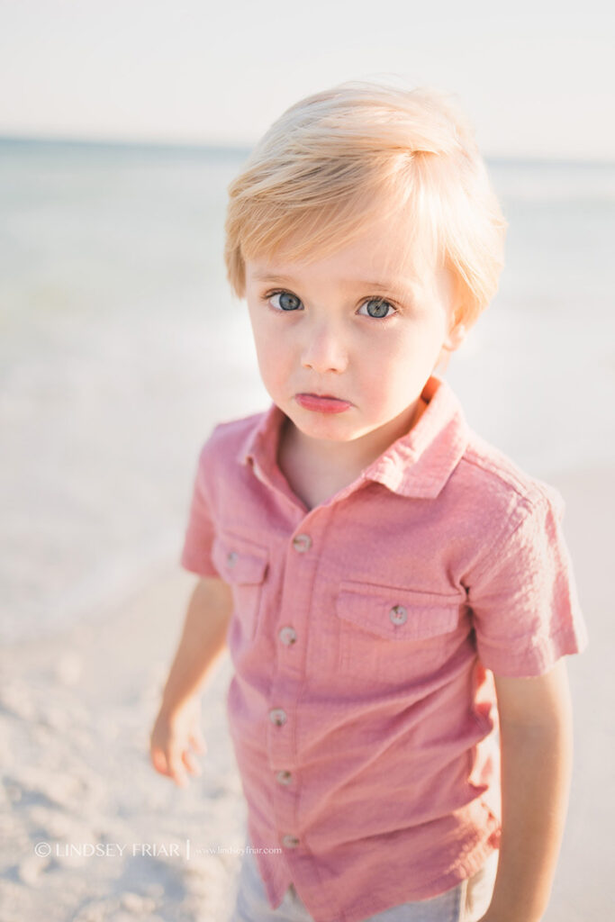 Pensacola Beach Family Mini Photo Sessions by Lindsey Friar Photography 089 Lindsey Friar Photgraphy 2023 683x1024