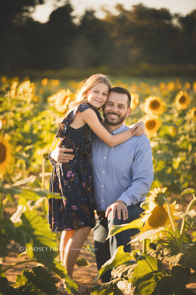 Sunflower Family Mini Sessions - Milton, FL Family Photographer 087 Lindsey Friar Photgraphy 2023 683x1024