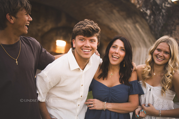 Senior Photos - Pensacola, FL Photographer 100 Lindsey Friar Photgraphy 2024 Copy